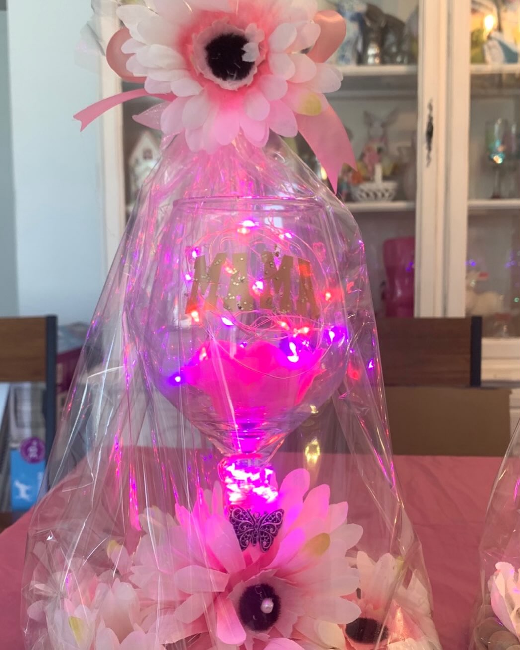 Lighted floral keepsake
