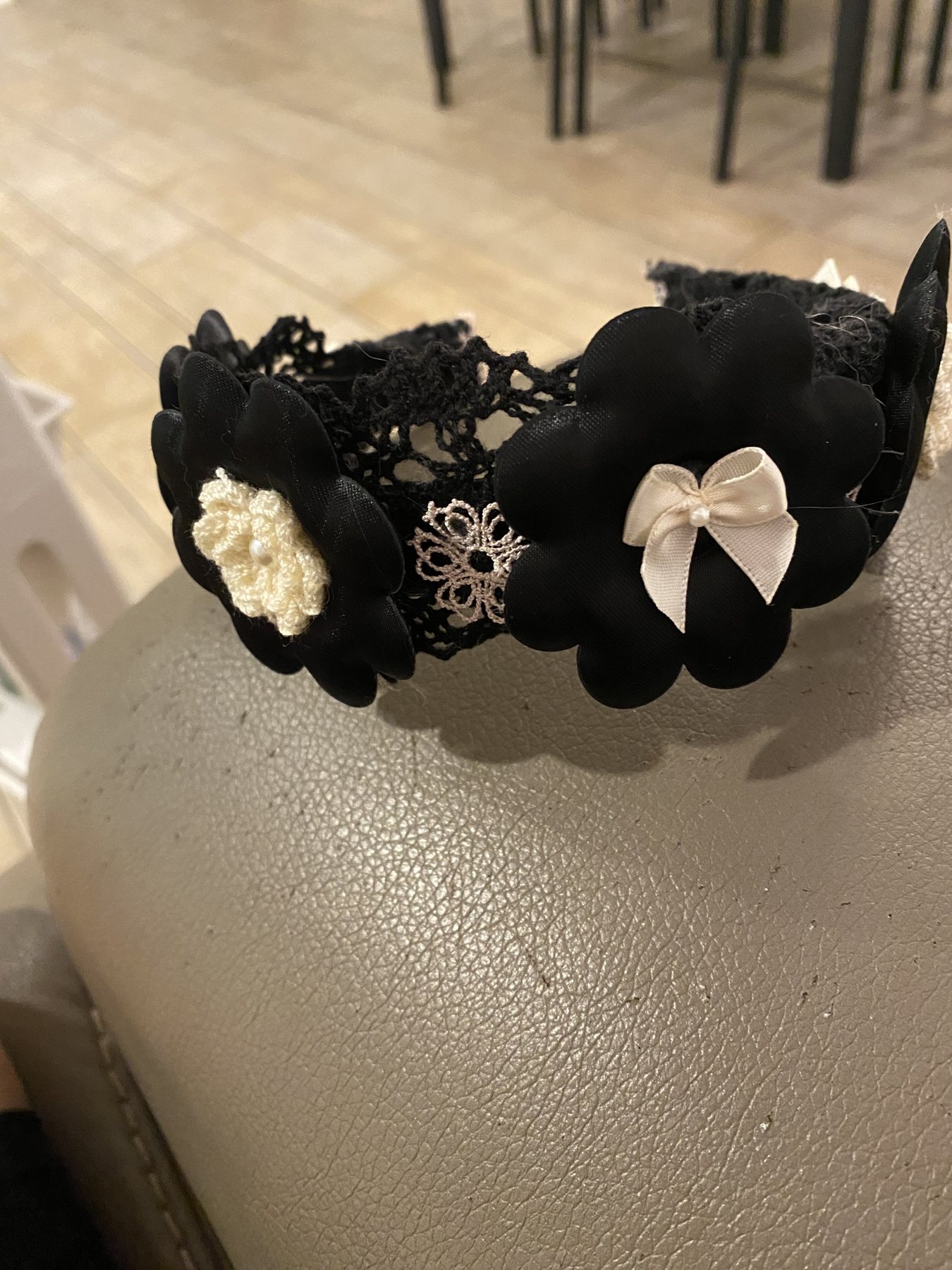 Black floral lace headband