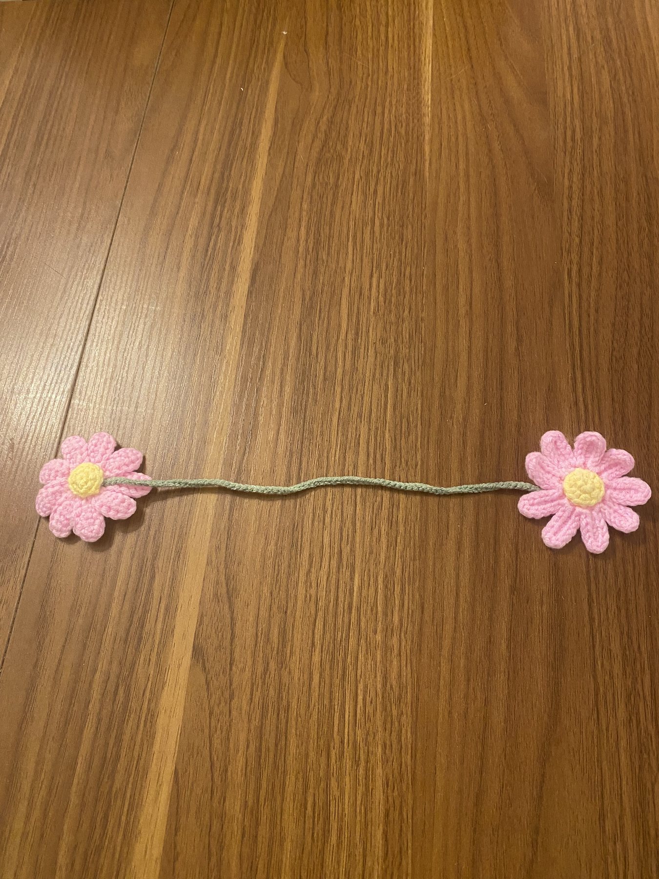 Pink crochet daisy flower tie