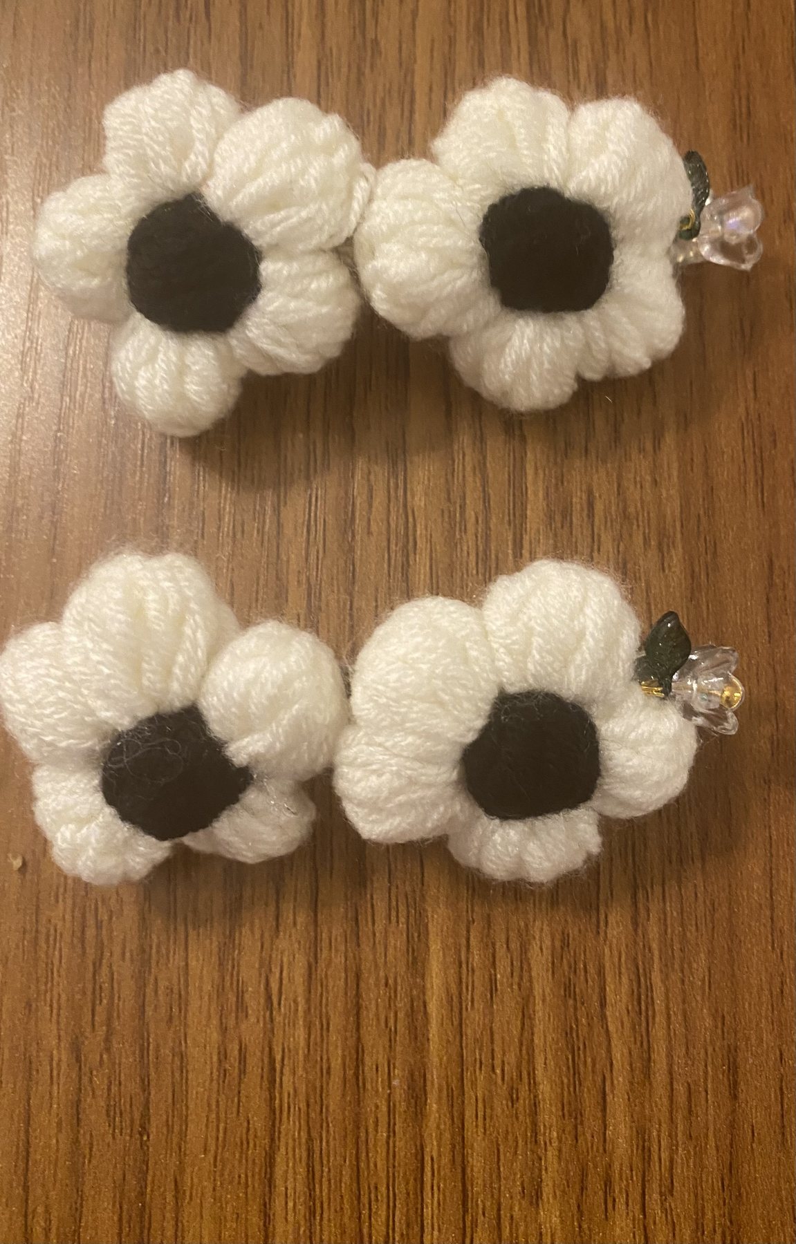 White crochet flower barrettes