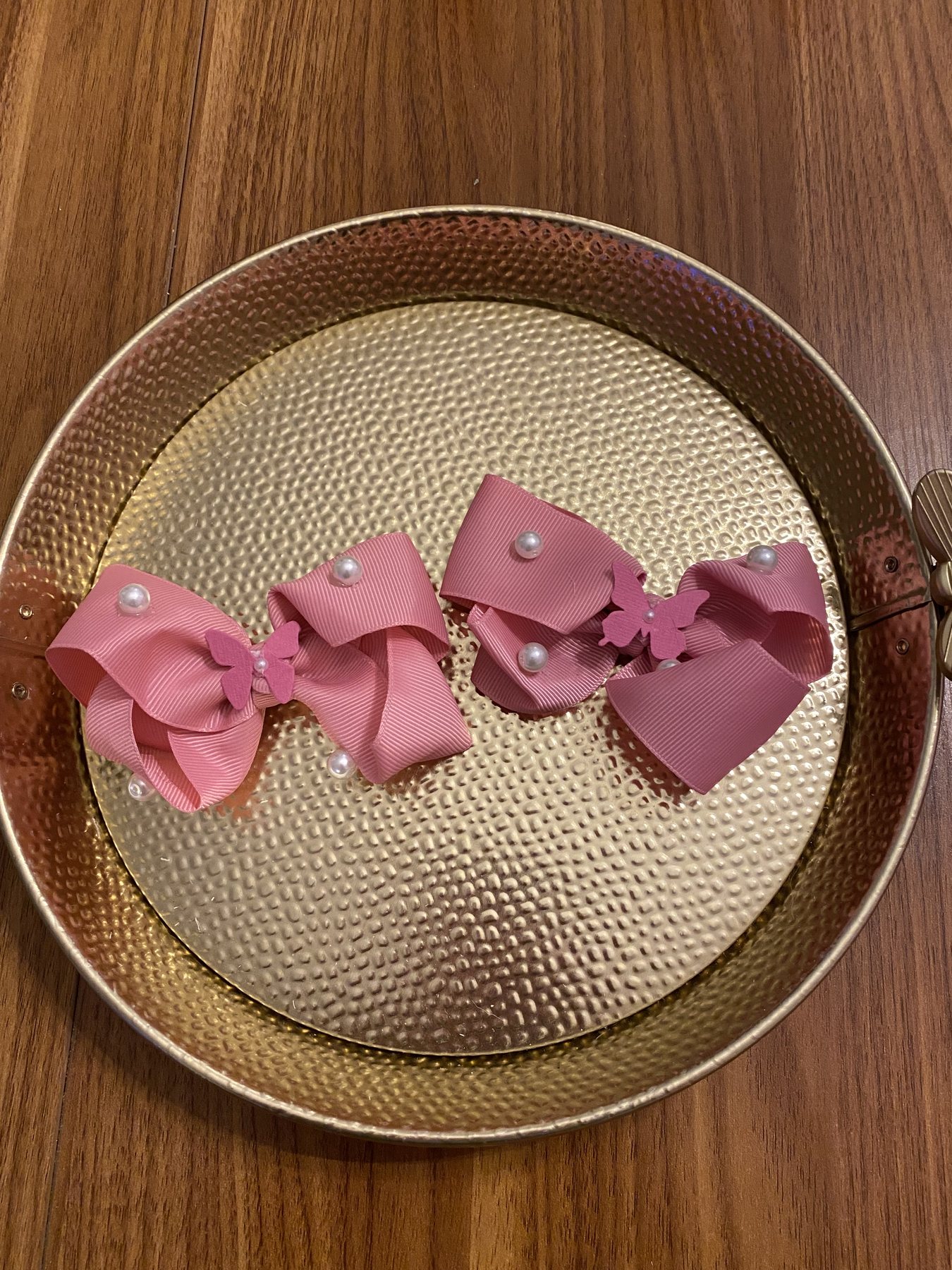 Pink pearl butterfly bow clips