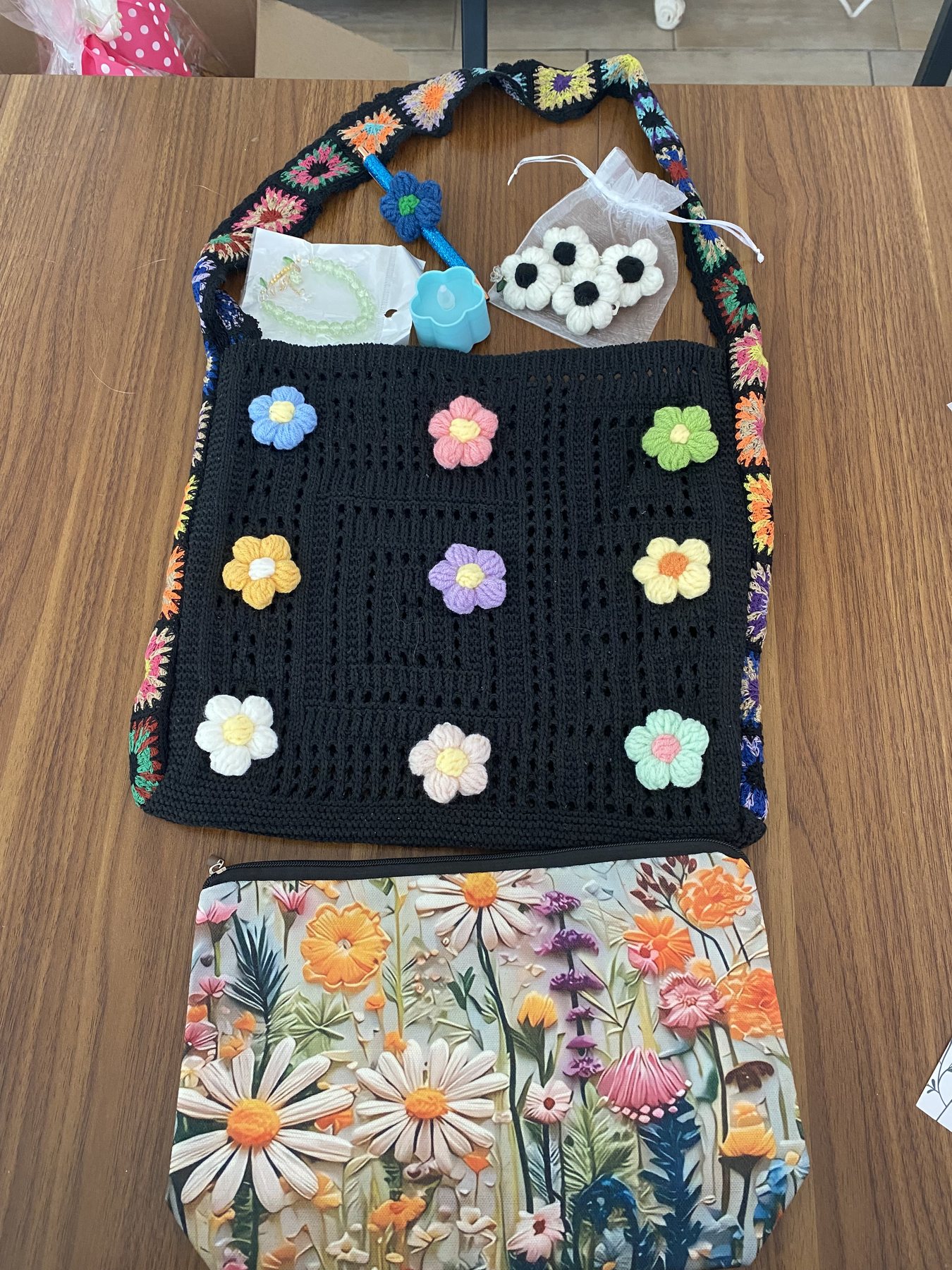 Black crochet tote gift set